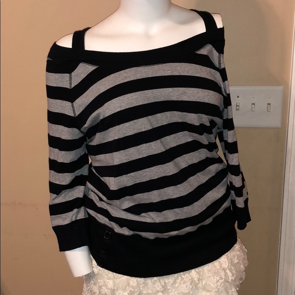 Women’s Long Sleeve Shirt